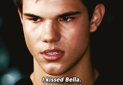 tumblr mwh06wxLpG1qd41g8o3 r1 250